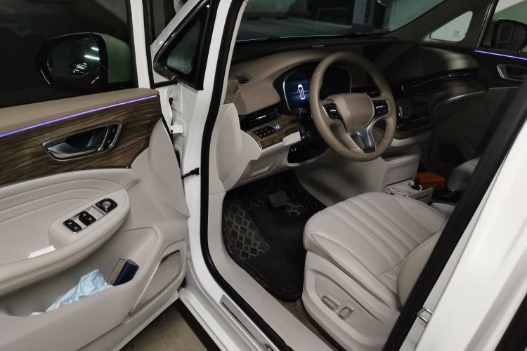 Used Roewe iMAX8 2023 400TGI Comfort Edition Driver Seat