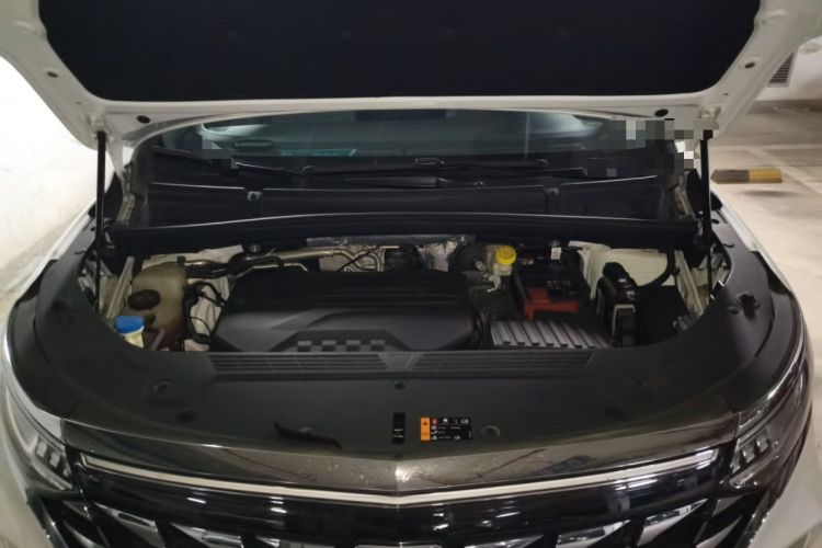 Used Roewe iMAX8 2023 400TGI Comfort Edition Engine Bay