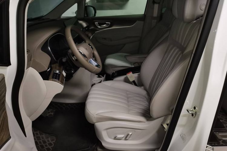 Used Roewe iMAX8 2023 400TGI Comfort Edition Left Front Seat