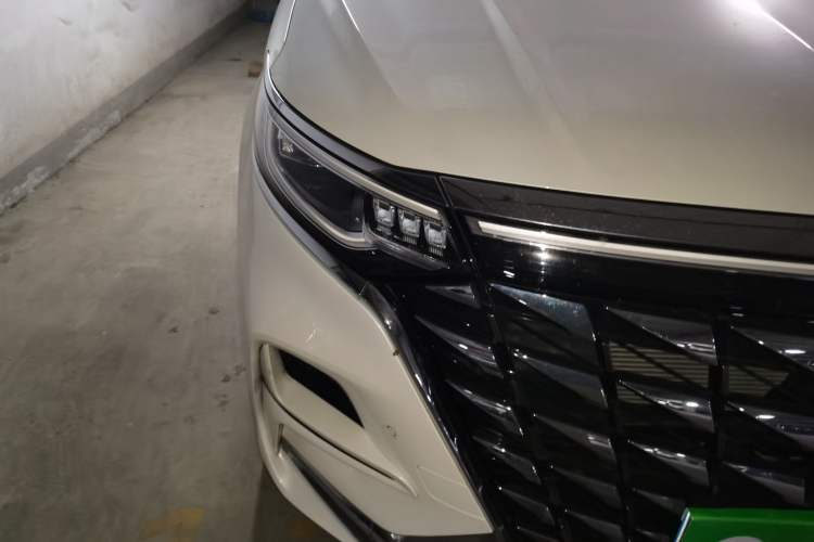 Used Roewe iMAX8 2023 400TGI Comfort Edition Right Front Headlight