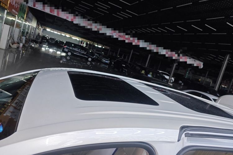 Used Roewe iMAX8 2023 400TGI Comfort Edition Roof