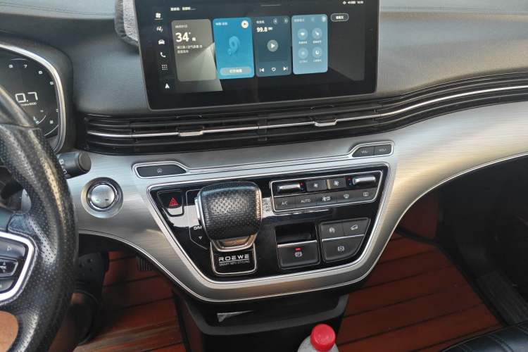 Used Roewe iMAX8 2021 400TGI Flagship Edition Audio And AC Panel