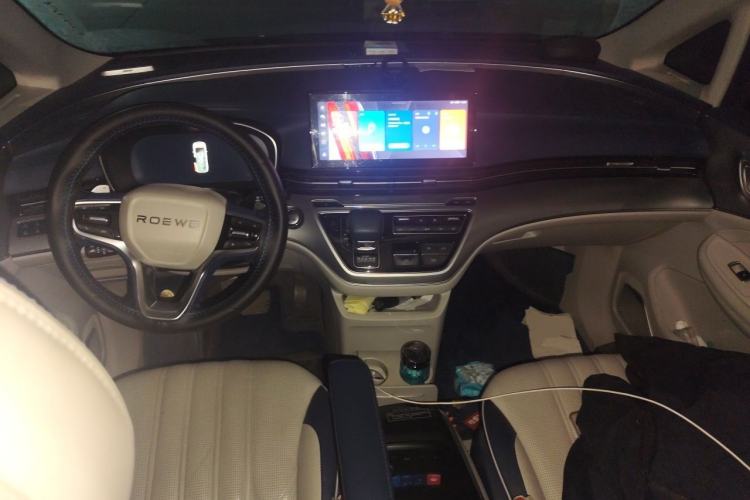 Used Roewe iMAX8 2021 400TGI Supreme Series Ultimate Edition Center Console