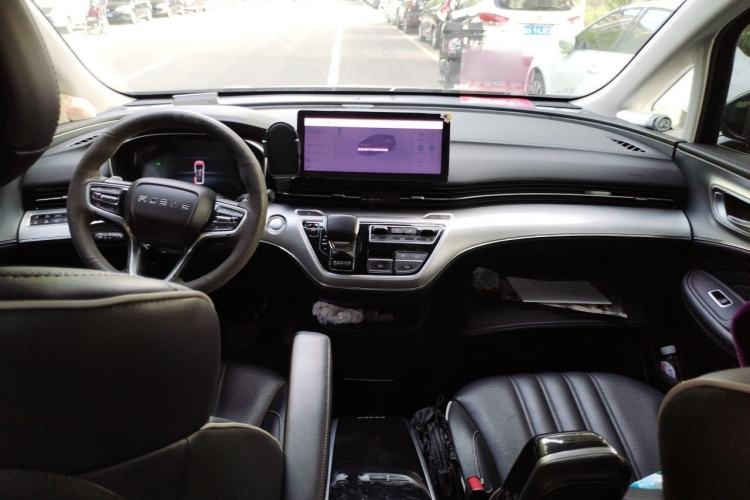 Used Roewe iMAX8 2021 400TGI Supreme Series Prestige Edition Center Console