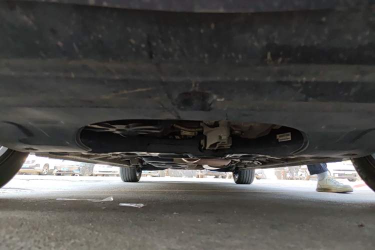 Used Roewe iMAX8 2021 400TGI Supreme Series Lu Zun Edition Chassis Front