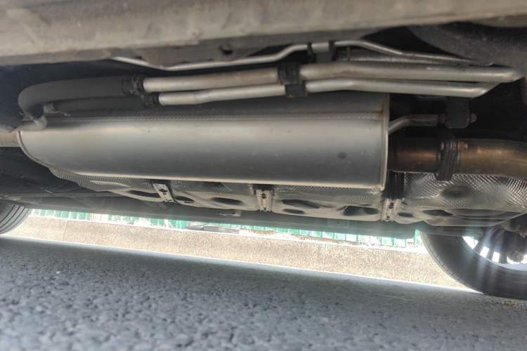 Used Roewe iMAX8 2021 400TGI Supreme Series Prestige Edition Chassis Front Left