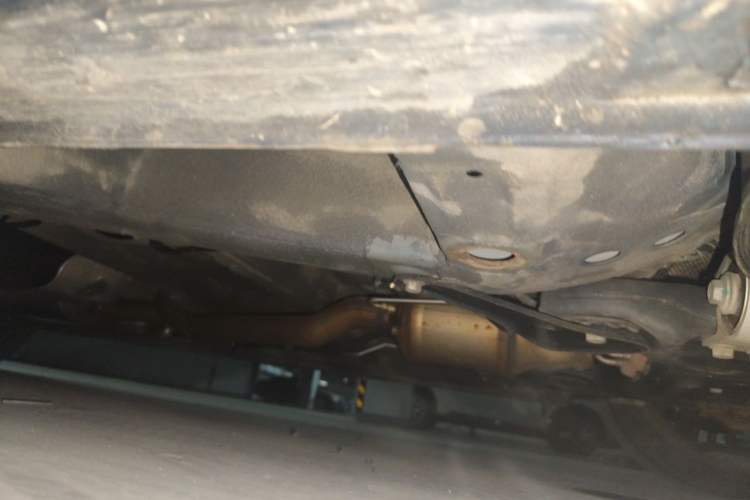 Used Roewe iMAX8 2021 400TGI Supreme Series Ultimate Edition Chassis Front Right