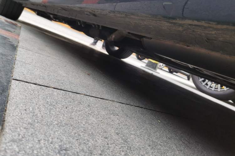 Used Roewe iMAX8 2021 400TGI Supreme Series Prestige Edition Chassis Rear Left