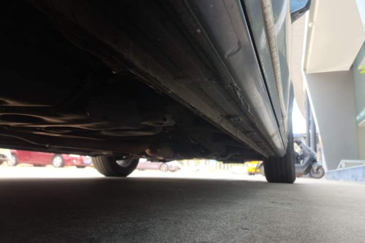 Used Roewe iMAX8 2021 400TGI Supreme Series Prestige Edition Chassis Rear Right