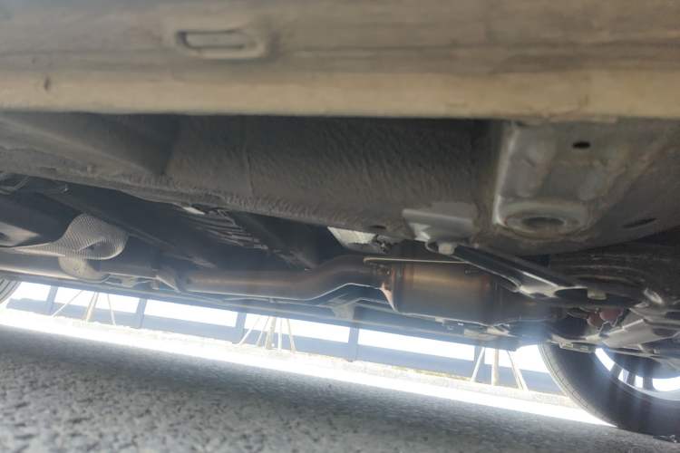Used Roewe iMAX8 2021 400TGI Supreme Series Prestige Edition Chassis Rear Right
