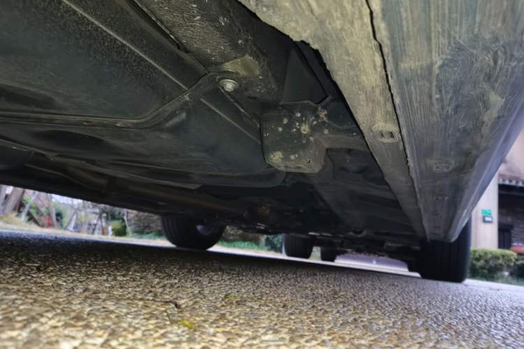 Used Roewe iMAX8 2021 400TGI Supreme Series Prestige Edition Chassis Rear Right