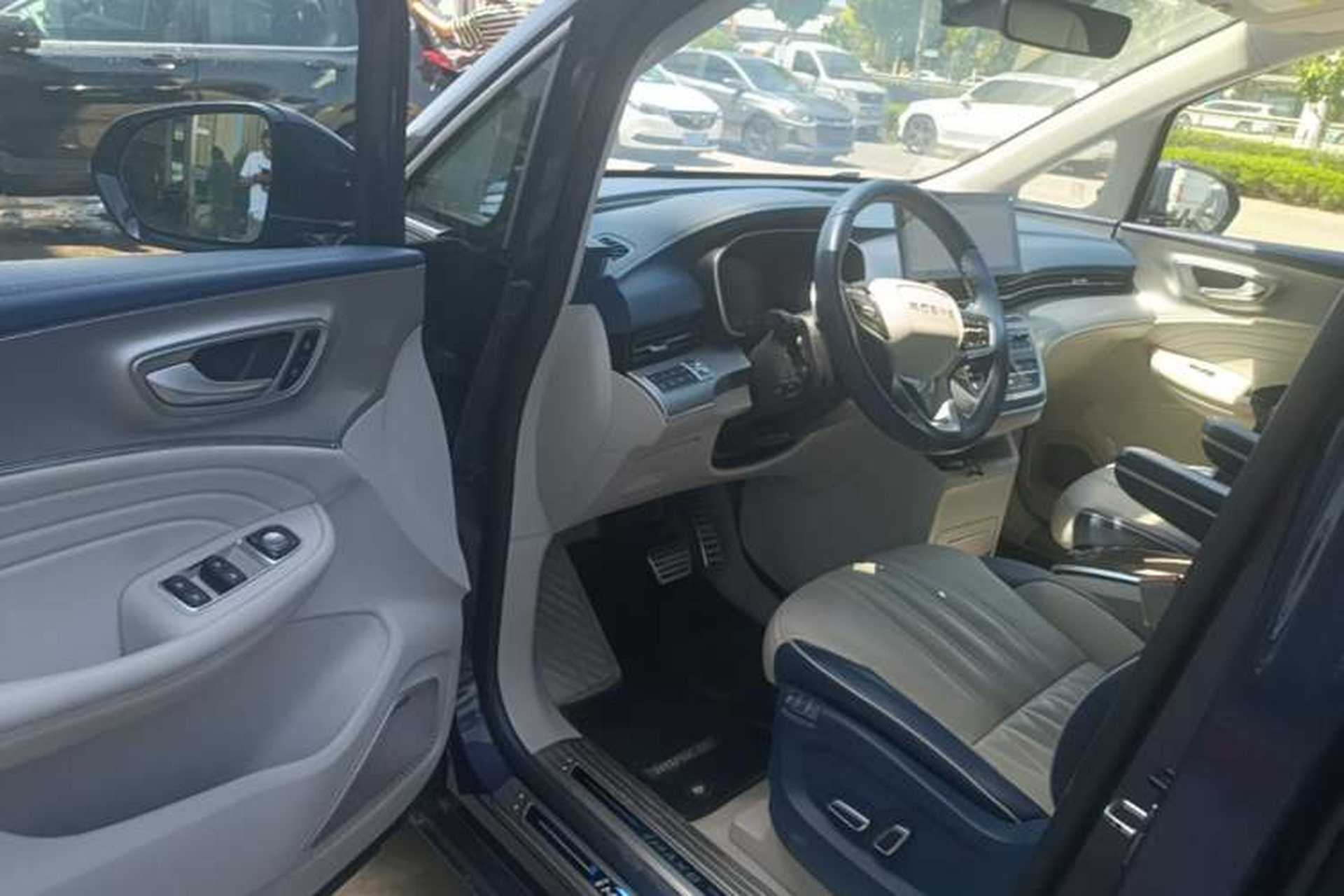 Used Roewe iMAX8 2021 400TGI Supreme Series Ultimate Edition Driver Seat