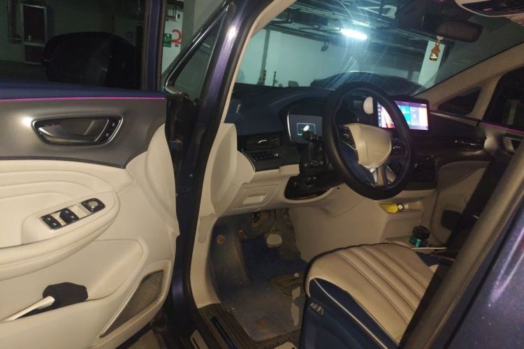 Used Roewe iMAX8 2021 400TGI Supreme Series Ultimate Edition Driver Seat
