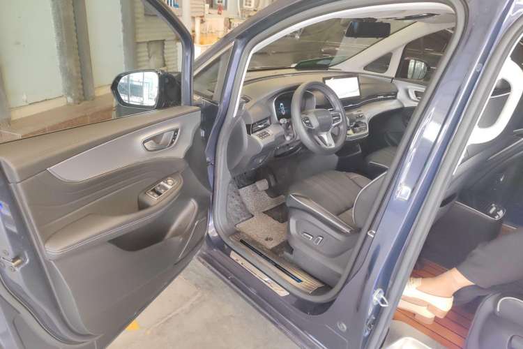 Used Roewe iMAX8 2021 400TGI Supreme Series Prestige Edition Driver Seat