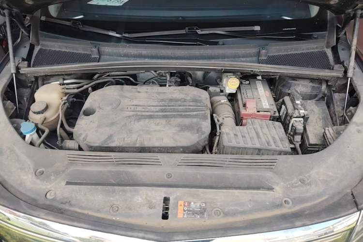 Used Roewe iMAX8 2021 400TGI Supreme Series Prestige Edition Engine Bay