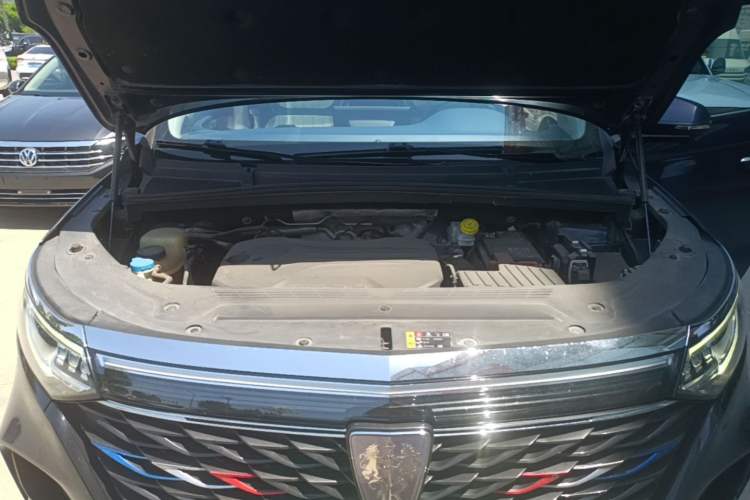 Used Roewe iMAX8 2021 400TGI Supreme Series Ultimate Edition Engine Bay