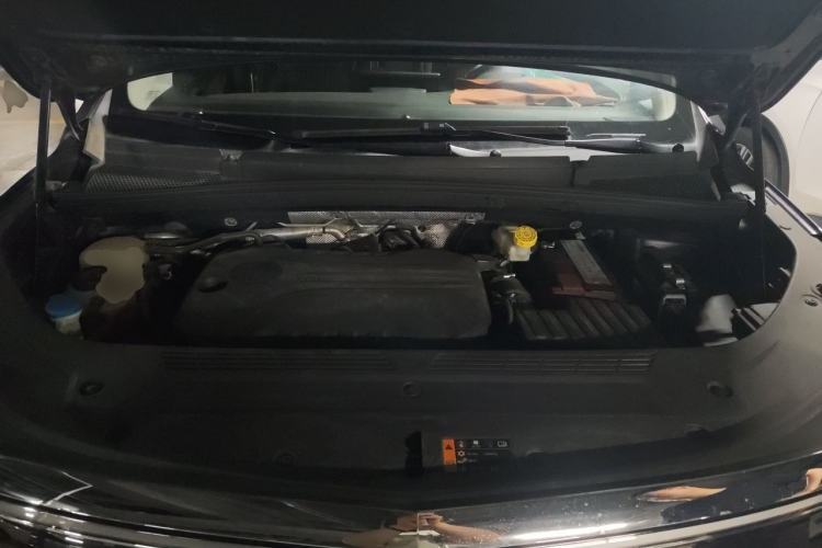 Used Roewe iMAX8 2021 400TGI Flagship Edition Engine Bay