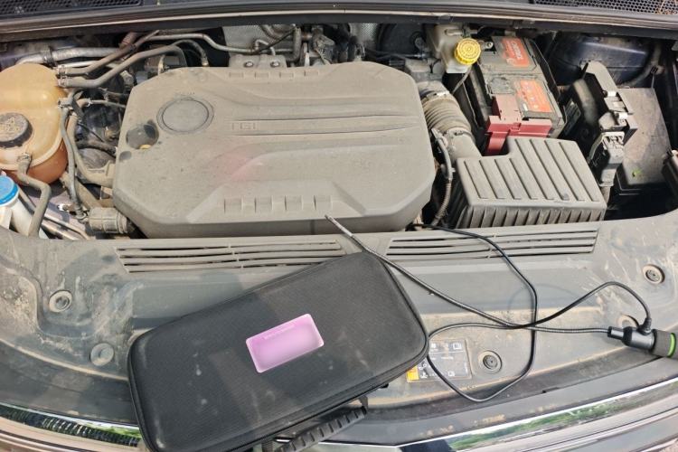 Used Roewe iMAX8 2021 400TGI Supreme Series Ultimate Edition Engine Bay