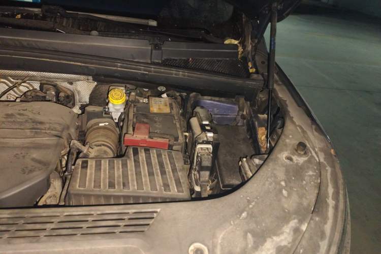 Used Roewe iMAX8 2021 400TGI Supreme Series Ultimate Edition Engine Bay Left