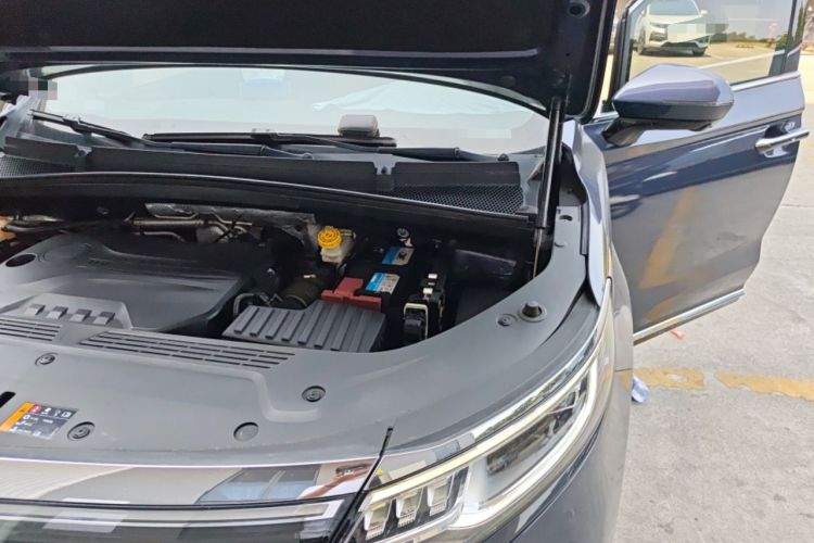 Used Roewe iMAX8 2021 400TGI Supreme Series Lu Zun Edition Engine Bay Left