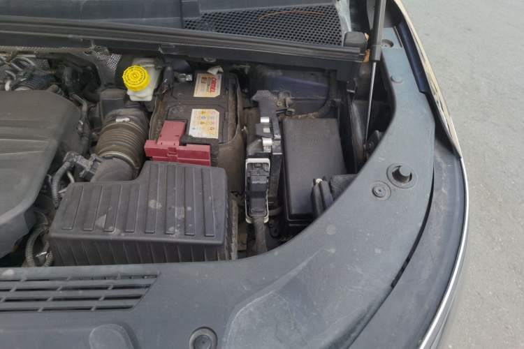 Used Roewe iMAX8 2021 400TGI Supreme Series Lu Zun Edition Engine Bay Left