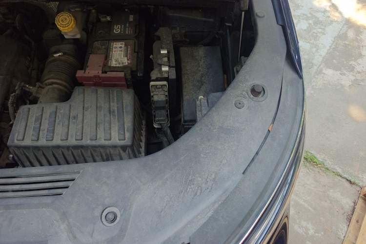 Used Roewe iMAX8 2021 400TGI Supreme Series Prestige Edition Engine Bay Left
