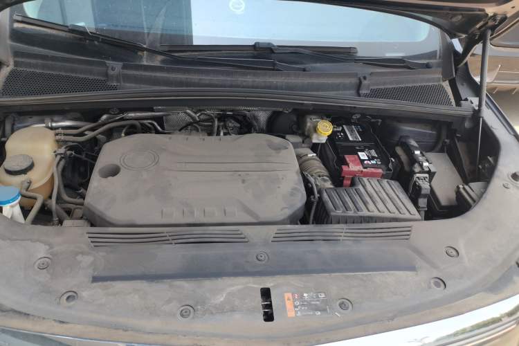 Used Roewe iMAX8 2021 400TGI Supreme Series Prestige Edition Engine Bay