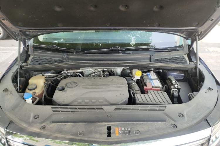 Used Roewe iMAX8 2021 400TGI Supreme Series Prestige Edition Engine Bay