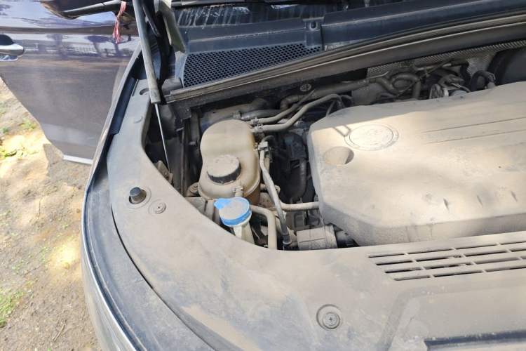 Used Roewe iMAX8 2021 400TGI Supreme Series Prestige Edition Engine Bay Right