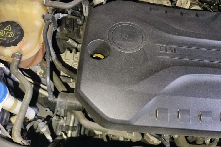 Used Roewe iMAX8 2021 400TGI Supreme Series Prestige Edition Engine Bay Right
