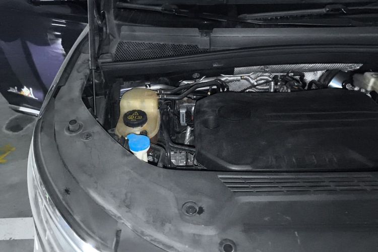 Used Roewe iMAX8 2021 400TGI Supreme Series Prestige Edition Engine Bay Right