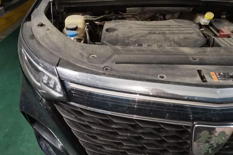 Used Roewe iMAX8 2021 400TGI Flagship Edition Engine Bay Right