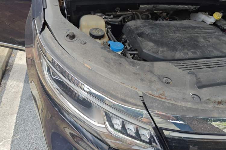 Used Roewe iMAX8 2021 400TGI Supreme Series Ultimate Edition Engine Bay Right