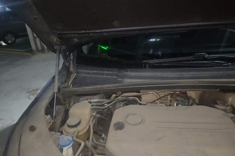 Used Roewe iMAX8 2021 400TGI Supreme Series Lu Zun Edition Engine Bay Right