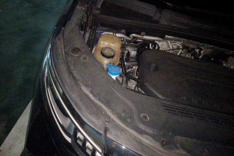 Used Roewe iMAX8 2021 400TGI Supreme Series Prestige Edition Engine Bay Right