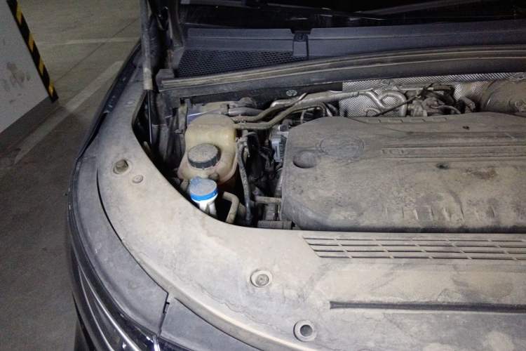 Used Roewe iMAX8 2021 400TGI Supreme Series Prestige Edition Engine Bay Right