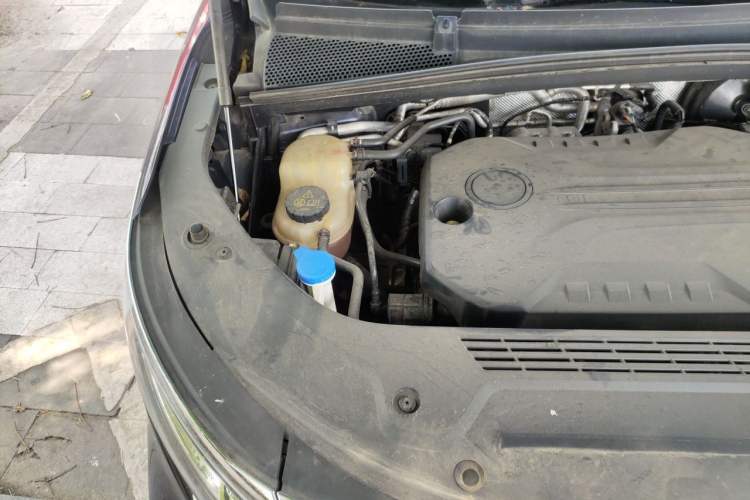 Used Roewe iMAX8 2021 400TGI Supreme Series Prestige Edition Engine Bay Right