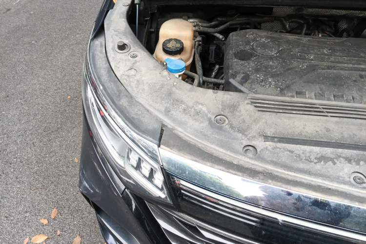 Used Roewe iMAX8 2021 400TGI Flagship Edition Engine Bay Right