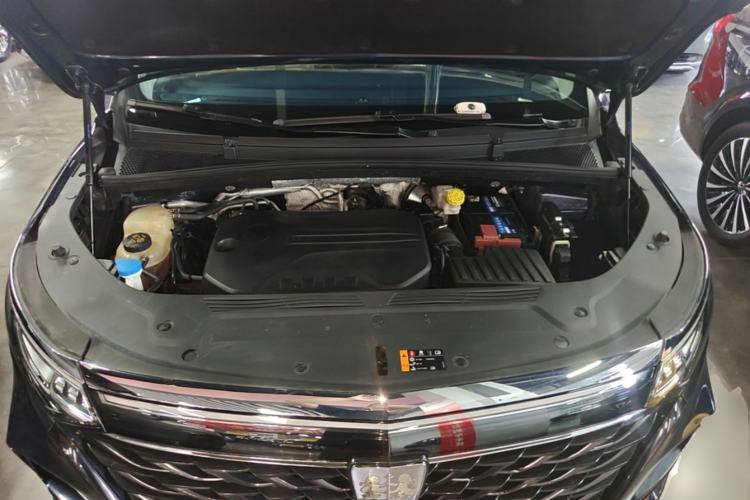 Used Roewe iMAX8 2021 400TGI Supreme Series Ultimate Edition Engine Bay