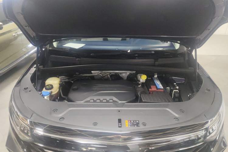 Used Roewe iMAX8 2021 400TGI Supreme Series Prestige Edition Engine Bay