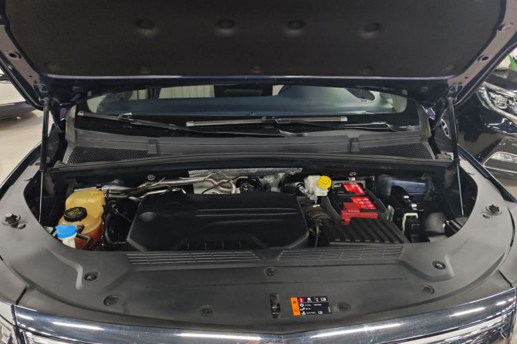 Used Roewe iMAX8 2021 400TGI Supreme Series Ultimate Edition Engine Bay
