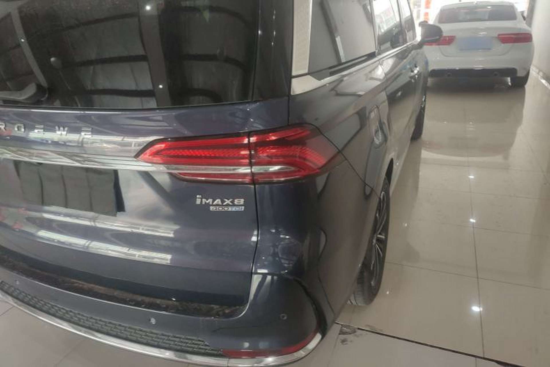 Used Roewe iMAX8 2021 400TGI Supreme Series Prestige Edition Exterior 3