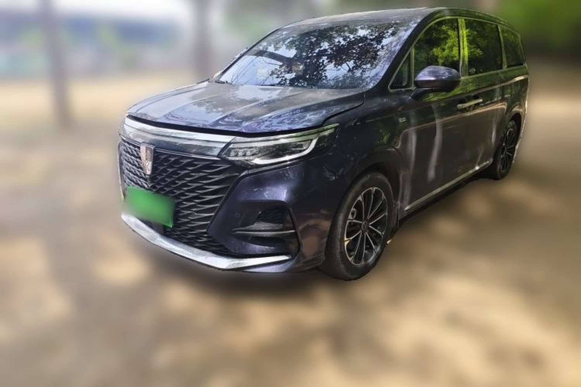 Used Roewe iMAX8 2021 400TGI Supreme Series Prestige Edition Front Left 45 Deg