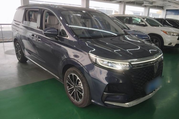 Used Roewe iMAX8 2021 400TGI Supreme Series Prestige Edition Front Right 45 Deg