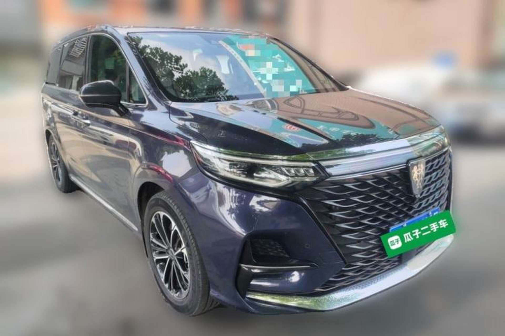 Used Roewe iMAX8 2021 400TGI Supreme Series Prestige Edition Front Right 45 Deg