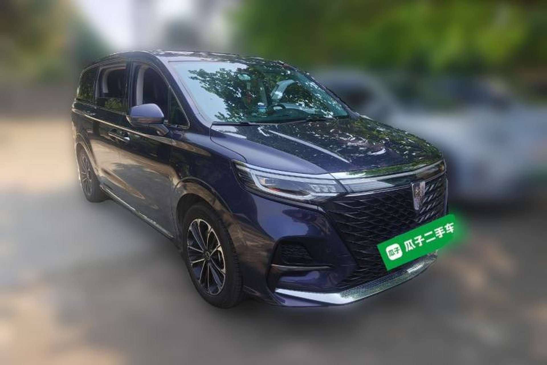 Used Roewe iMAX8 2021 400TGI Supreme Series Prestige Edition Front Right 45 Deg