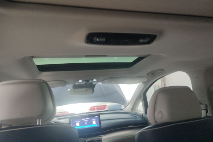 Used Roewe iMAX8 2021 400TGI Supreme Series Prestige Edition Headliner