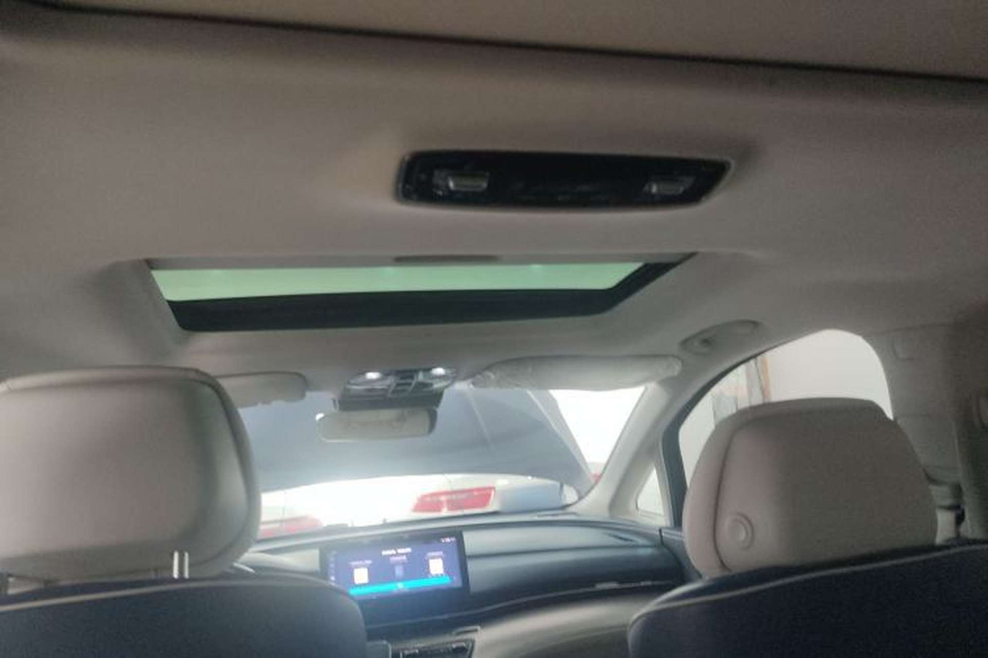 Used Roewe iMAX8 2021 400TGI Supreme Series Prestige Edition Headliner