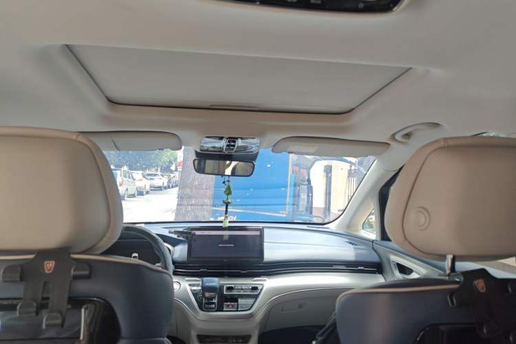 Used Roewe iMAX8 2021 400TGI Supreme Series Ultimate Edition Headliner