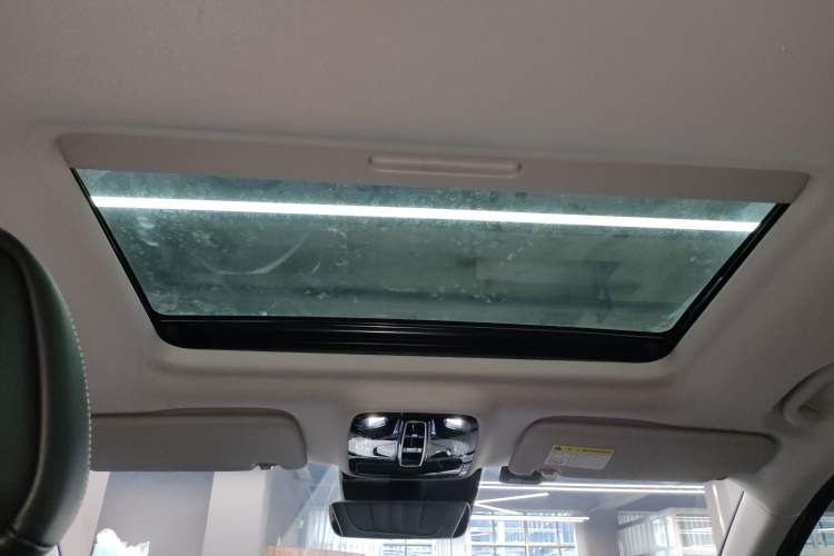 Used Roewe iMAX8 2021 400TGI Supreme Series Ultimate Edition Headliner